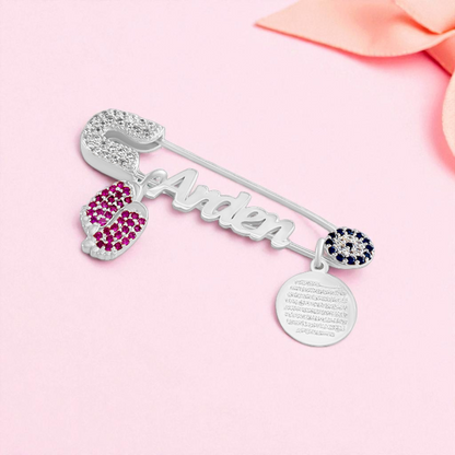 925 Ayar Gümüş İsimli Kız Bebek Yaka İğnesi, Maşallah Bebek İğnesi, Bebek Nazarlık İğnesi